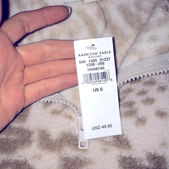 America eagle fluffy zip in jacket (very cozy) - Picture 2 of 4